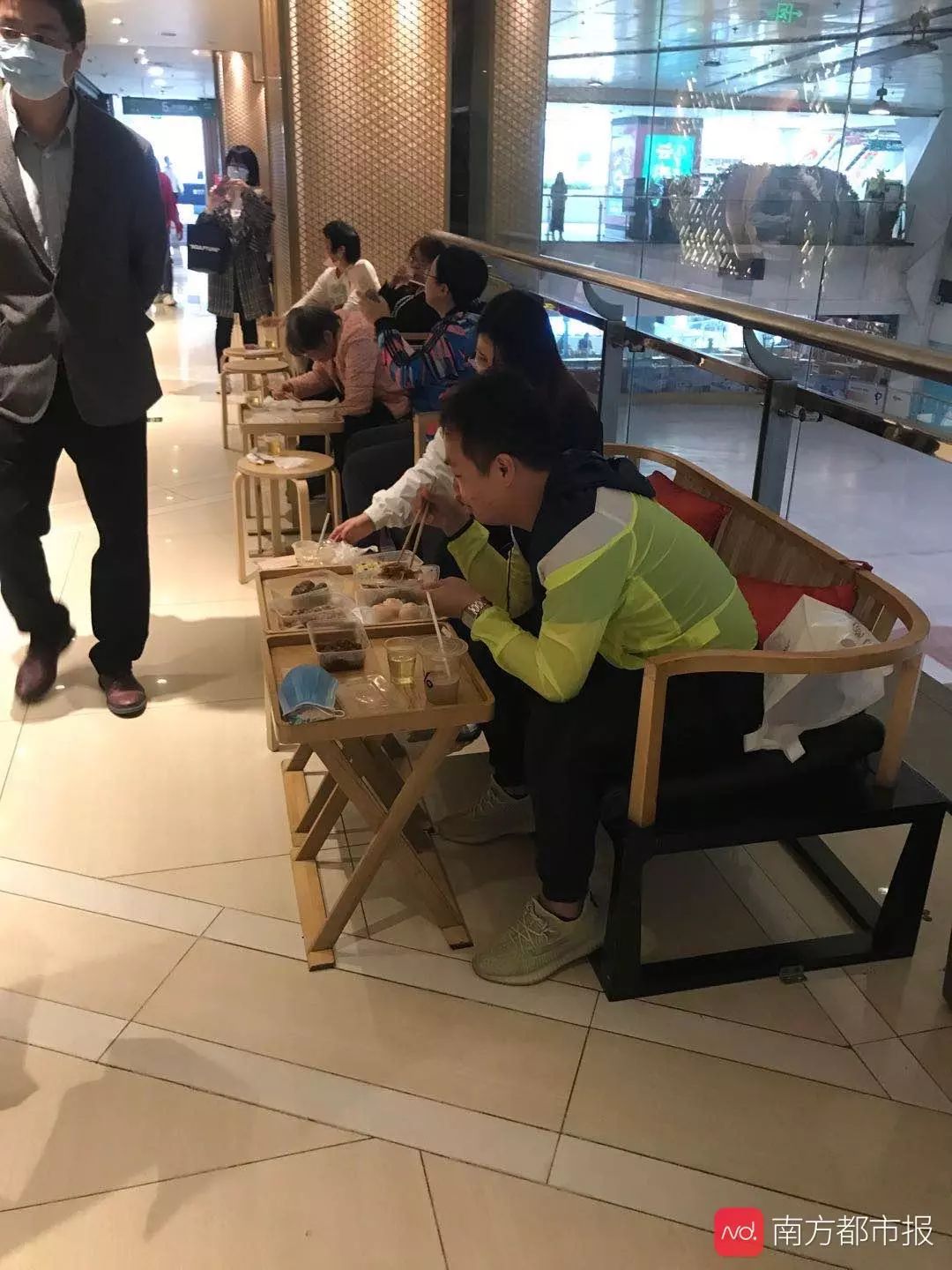 低风险地区可以摘口罩？答案来了